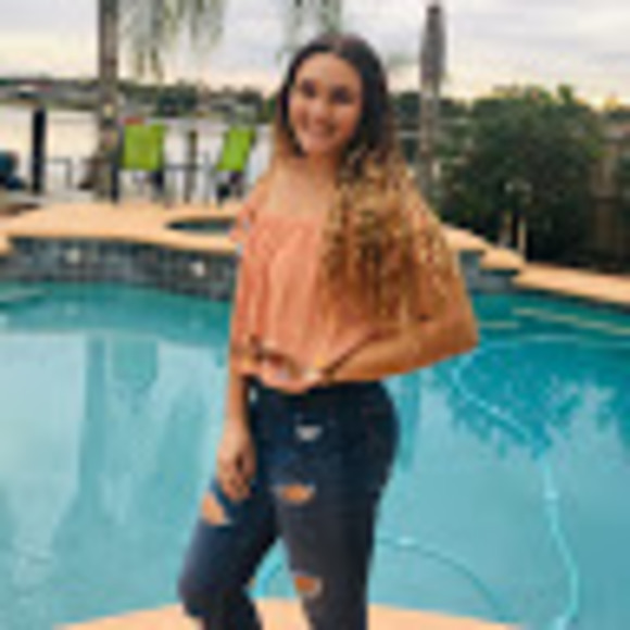 Meet your Posher, Brianna - Picture 1 of 1